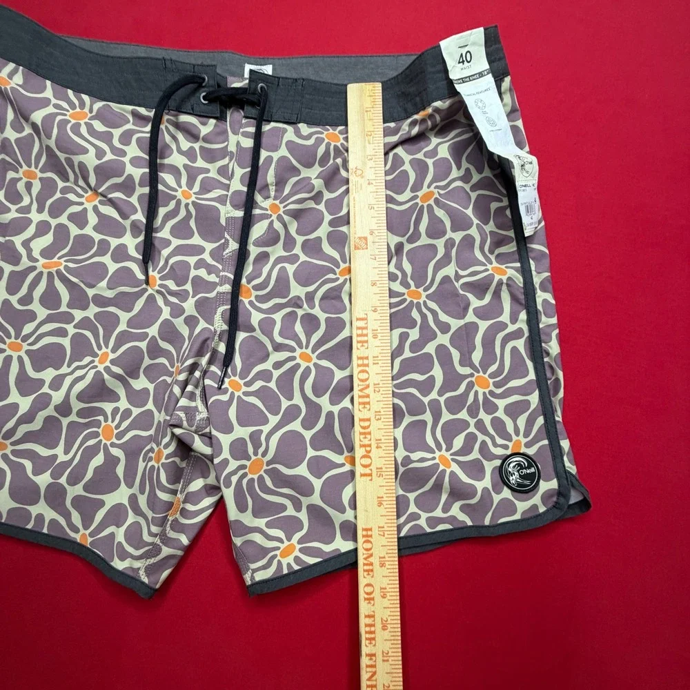 NWT SURF ONeill Mens OG Print Scallop Boardshorts Grape Floral Retro Stretch 40